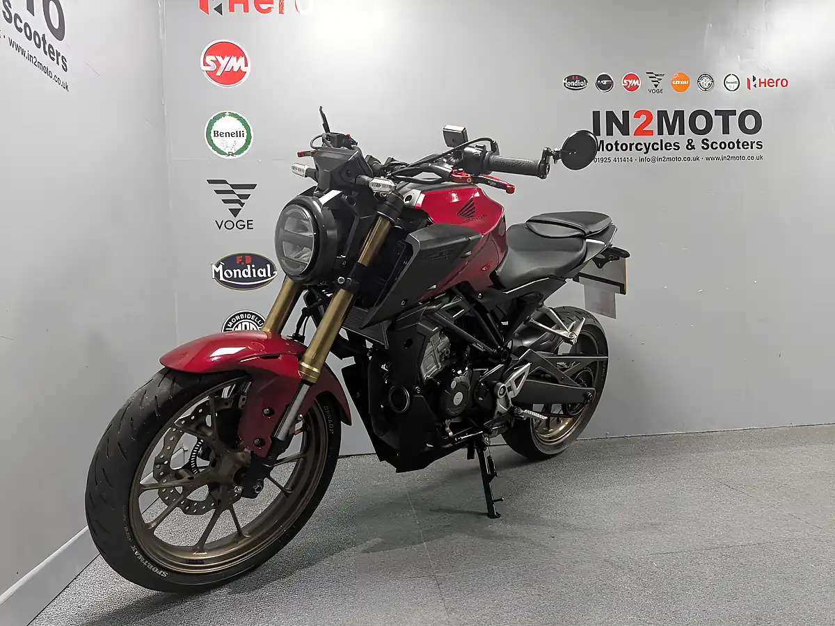 Used 2024 Honda Cbf 125 Na-P Red - Interior and Exterior details 12