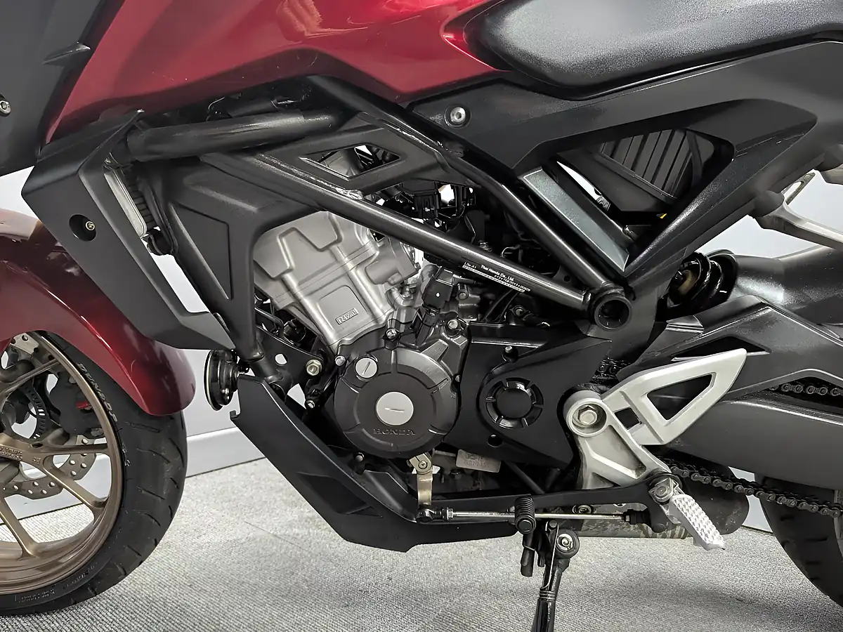 Used 2024 Honda Cbf 125 Na-P Red - Interior and Exterior details 15