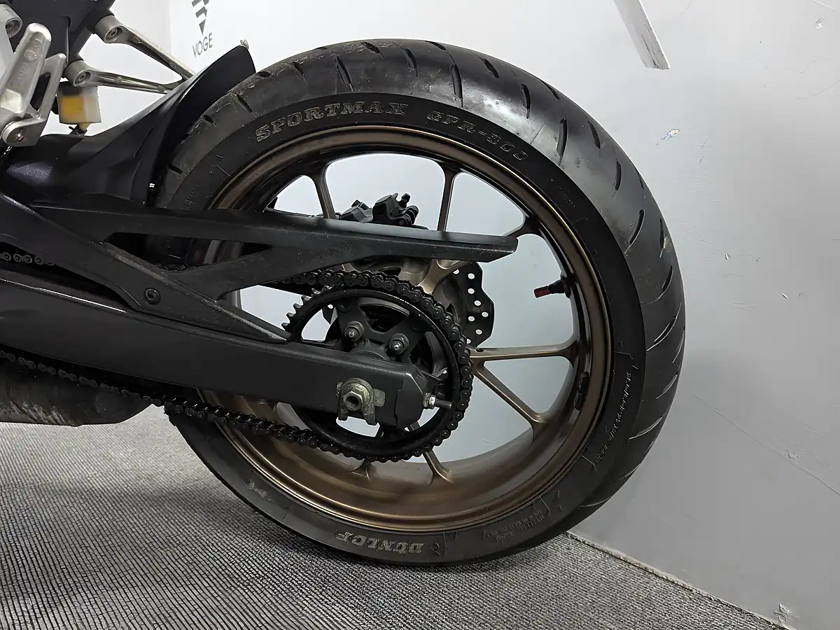 Used 2024 Honda Cbf 125 Na-P Red - Interior and Exterior details 16