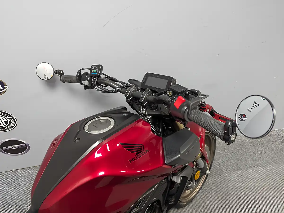Used 2024 Honda Cbf 125 Na-P Red - Interior and Exterior details 18