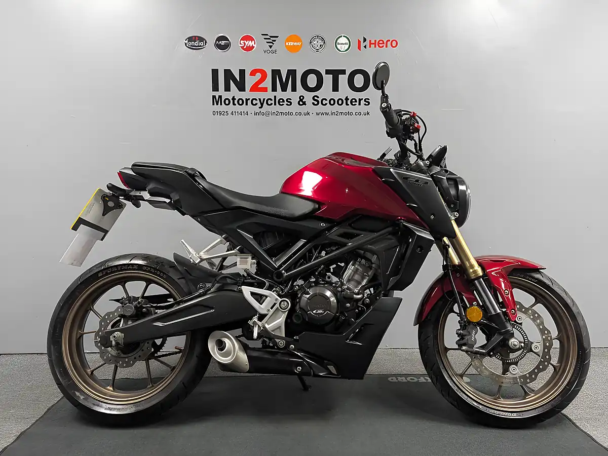 Used 2024 Honda Cbf 125 Na-P Red - Interior and Exterior details 2