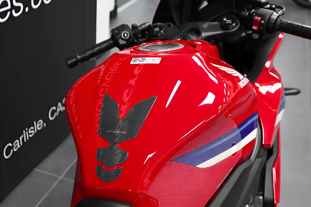 Used 2024 Honda Cbr 650 R Sports Pack Red - Interior and Exterior details 15