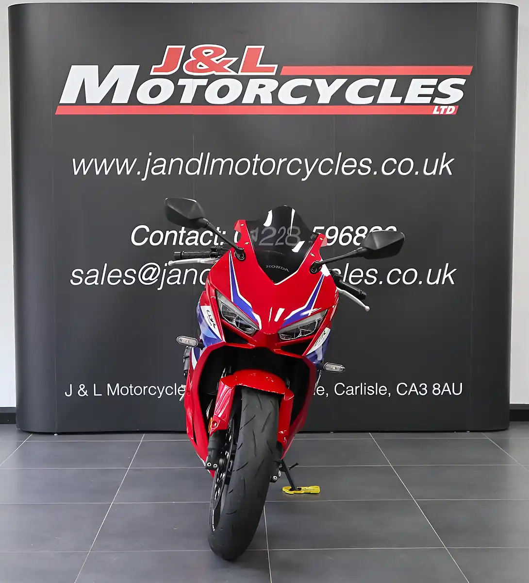 Used 2024 Honda Cbr 650 R Sports Pack Red - Interior and Exterior details 4