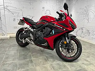Used 2024 Honda Cbr 650R Red - Interior and Exterior details 2