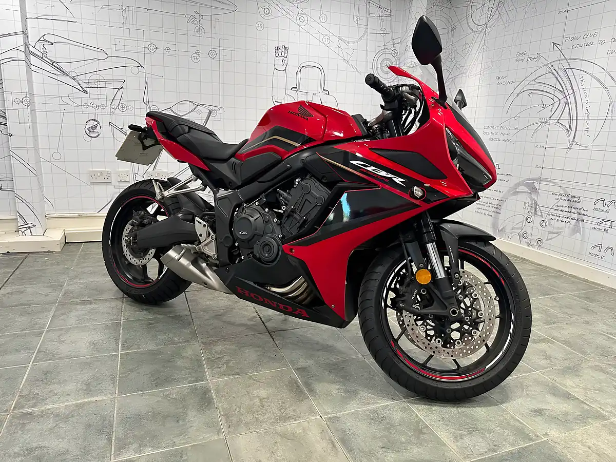 Used 2024 Honda Cbr 650R Red - Interior and Exterior details 2