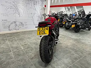 Used 2024 Honda Cbr 650R Red - Interior and Exterior details 4