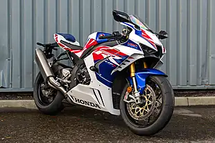 Used 2024 Honda CBR1000RR-R Fireblade Sp 30th Anniversary Pearl Glare White - Interior and Exterior details 2