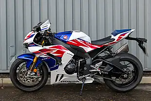 Used 2024 Honda CBR1000RR-R Fireblade Sp 30th Anniversary Pearl Glare White - Interior and Exterior details 6