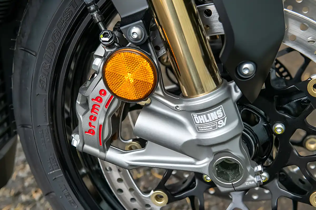 Used 2024 Honda CBR1000RR-R Fireblade Sp Matte Pearl Morion Black - Interior and Exterior details 17