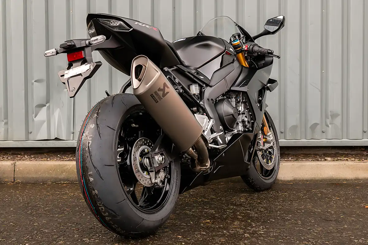 Used 2024 Honda CBR1000RR-R Fireblade Sp Matte Pearl Morion Black - Interior and Exterior details 19