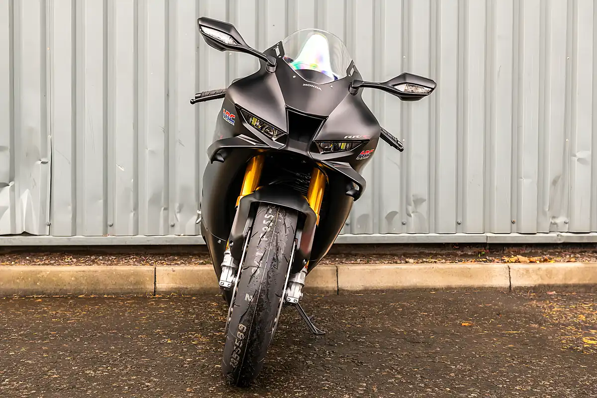 Used 2024 Honda CBR1000RR-R Fireblade Sp Matte Pearl Morion Black - Interior and Exterior details 3