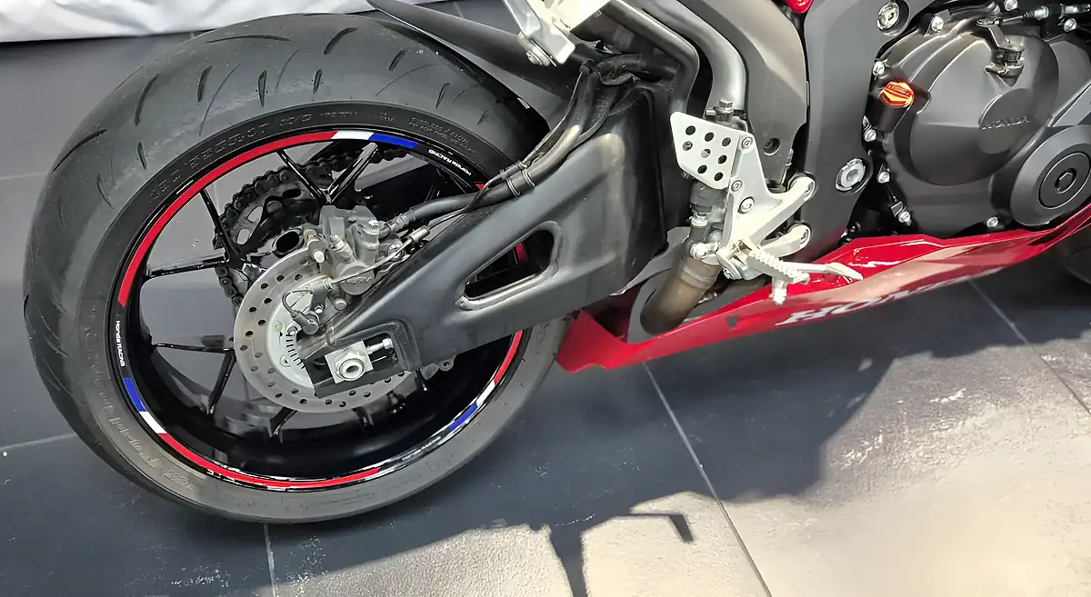 Used 2024 Honda CBR600RR RR-7 Grand Prix Red - Interior and Exterior details 10