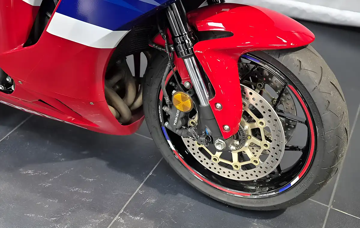Used 2024 Honda CBR600RR RR-7 Grand Prix Red - Interior and Exterior details 16