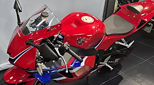 Used 2024 Honda CBR600RR RR-7 Grand Prix Red - Interior and Exterior details 3
