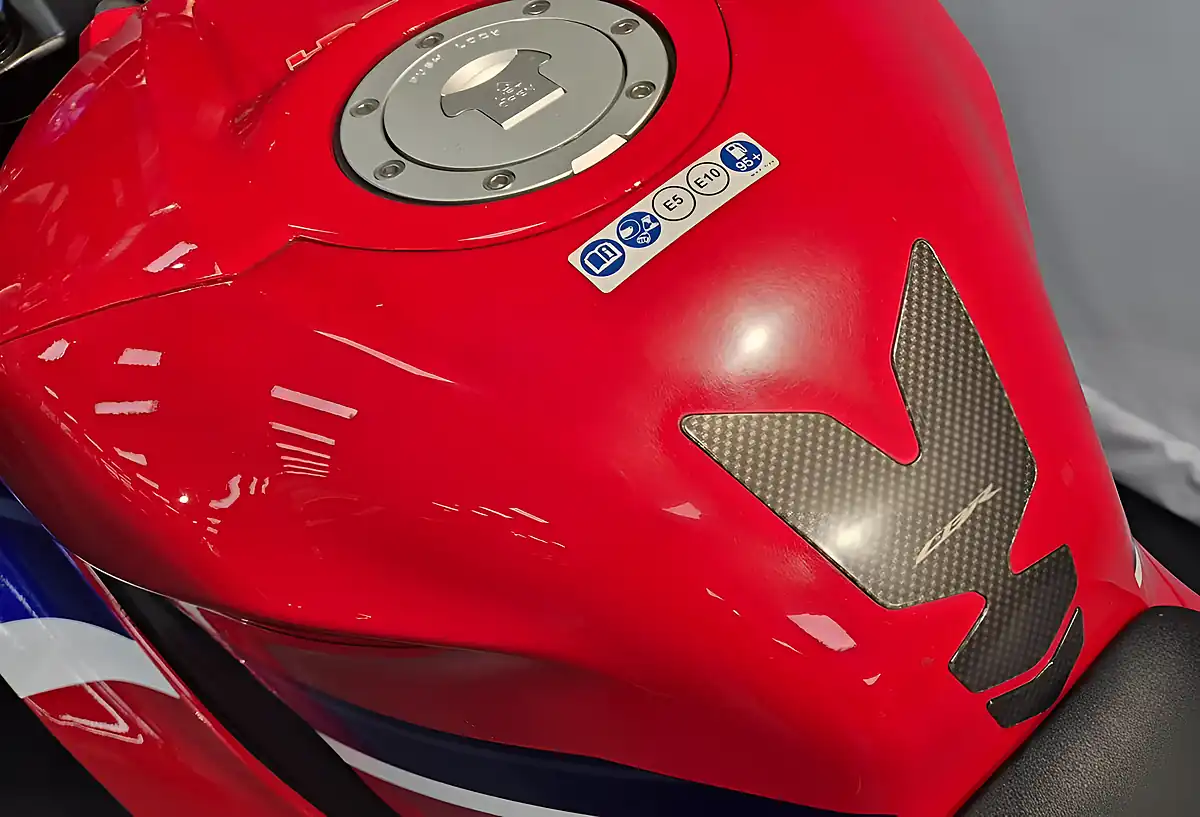 Used 2024 Honda CBR600RR RR-7 Grand Prix Red - Interior and Exterior details 6