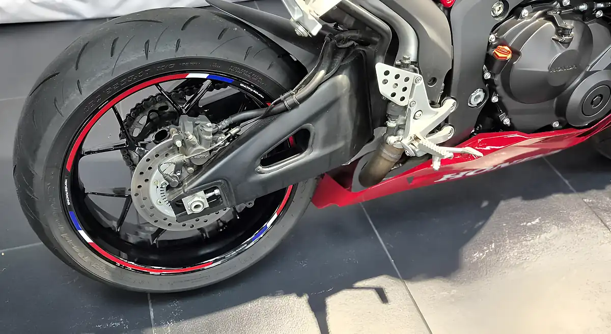 Used 2024 Honda CBR600RR RR-7 Grand Prix Red - Interior and Exterior details 10