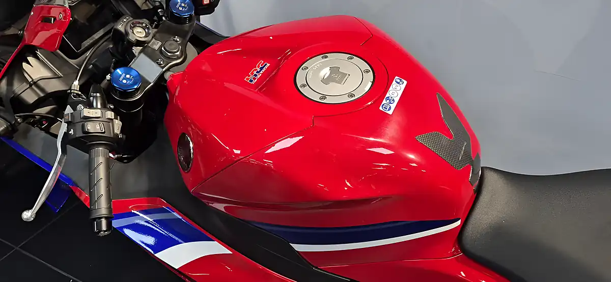 Used 2024 Honda CBR600RR RR-7 Grand Prix Red - Interior and Exterior details 5