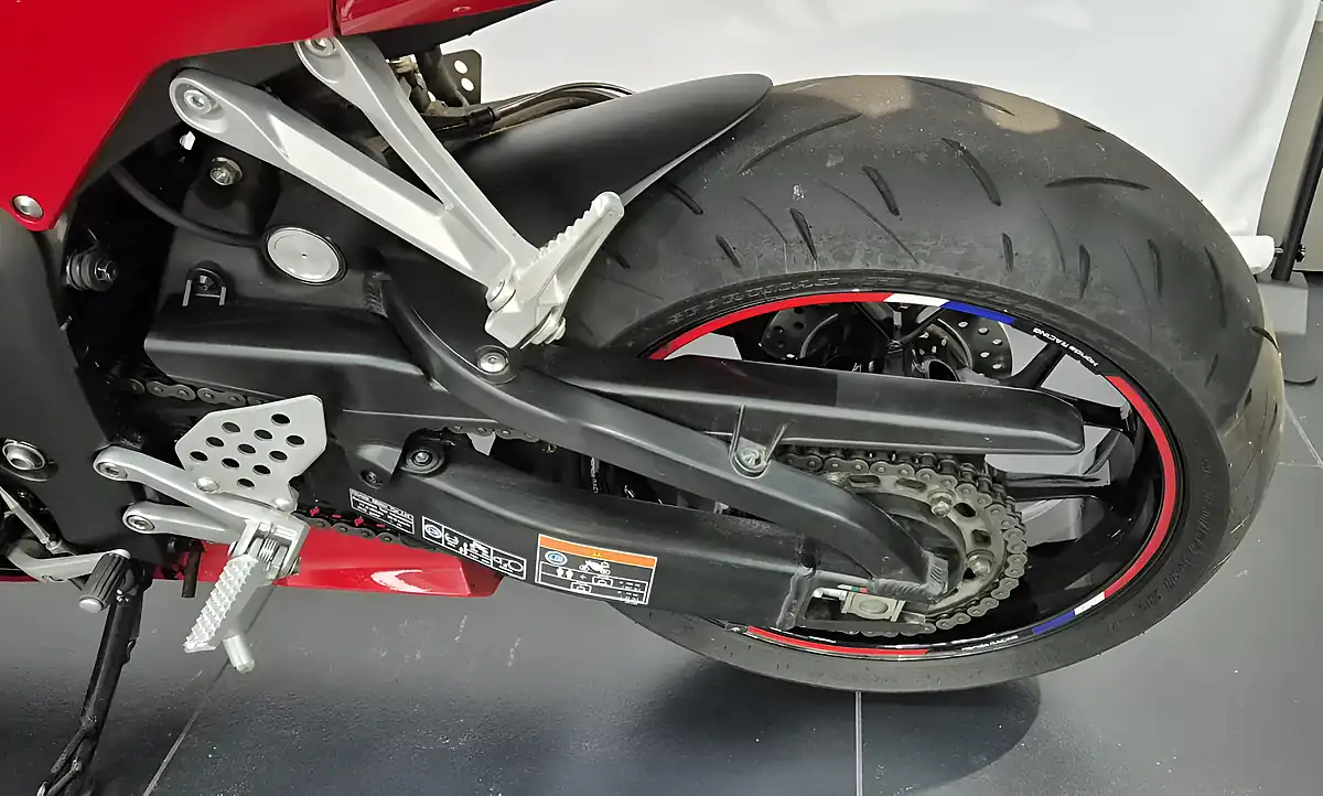 Used 2024 Honda CBR600RR RR-7 Grand Prix Red - Interior and Exterior details 9