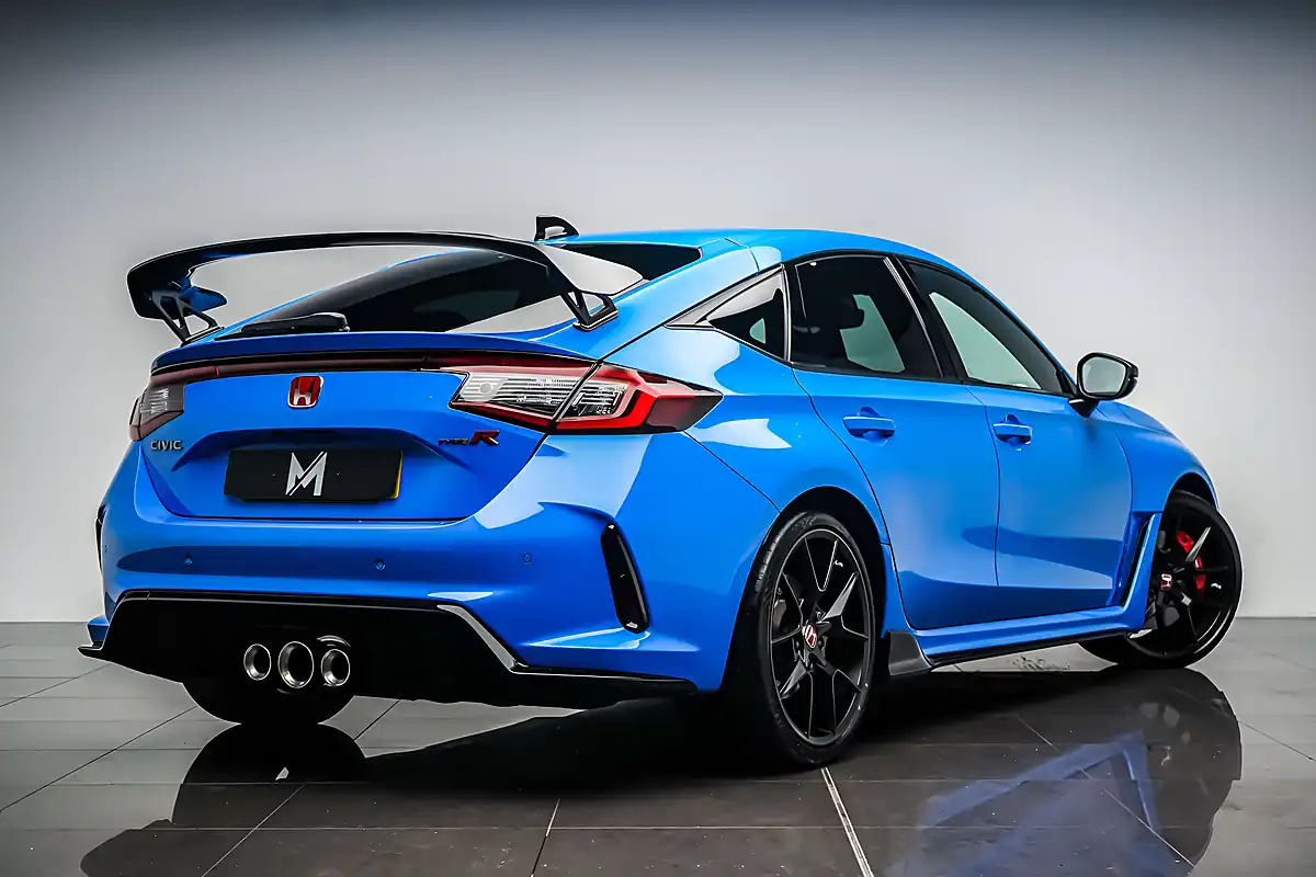Used 2024 Honda Civic Type R Racing Blue Pearl - Interior and Exterior details 17