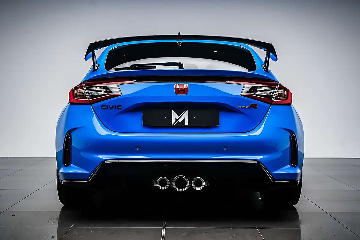 Used 2024 Honda Civic Type R Racing Blue Pearl - Interior and Exterior details 4