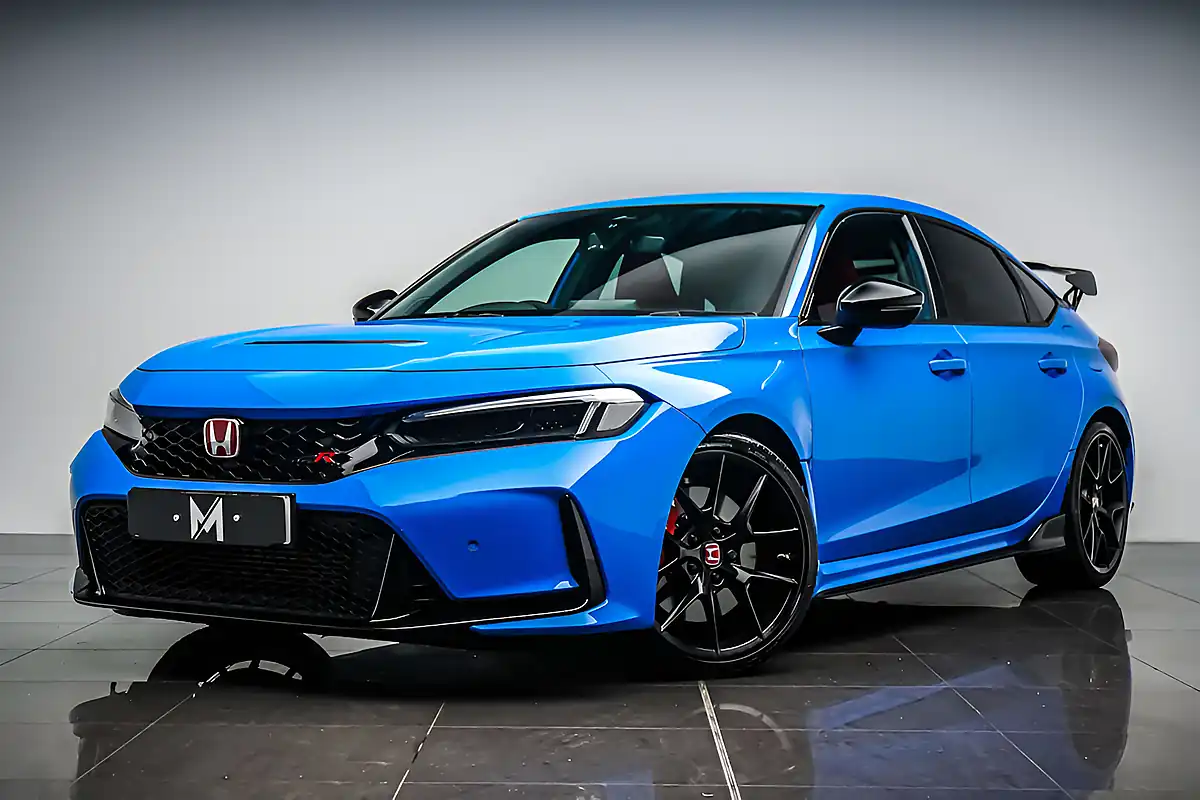 Used 2024 Honda Civic Type R Racing Blue Pearl - Interior and Exterior details 5