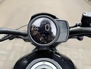 Used 2024 Honda Cmx 1100 Rebel Black - Interior and Exterior details 11