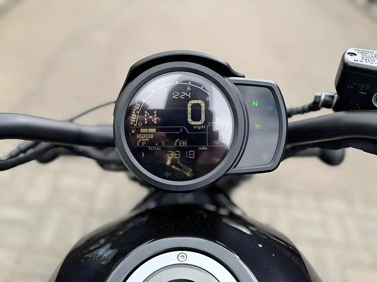 Used 2024 Honda Cmx 1100 Rebel Black - Interior and Exterior details 11