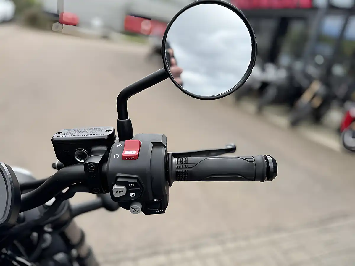 Used 2024 Honda Cmx 1100 Rebel Black - Interior and Exterior details 13