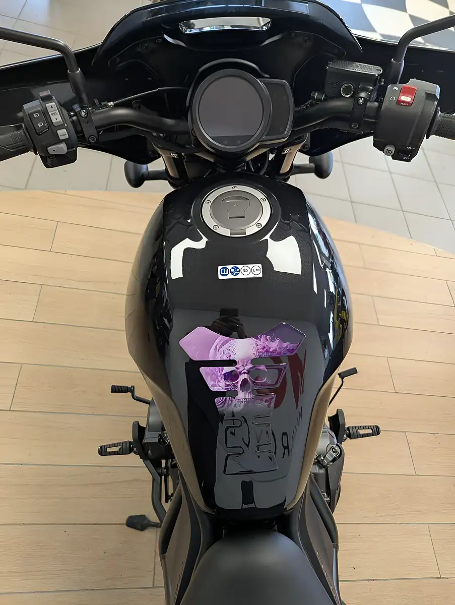 Used 2024 Honda CMX1100 Rebel 1100 Custom Cruiser Grey - Interior and Exterior details 14
