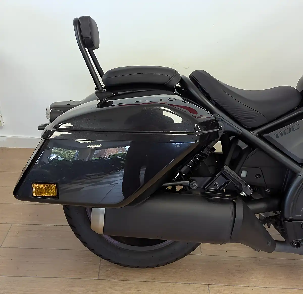 Used 2024 Honda CMX1100 Rebel 1100 Custom Cruiser Grey - Interior and Exterior details 4