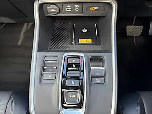 Used 2024 Honda Cr-V Elegance Red - Interior and Exterior details 13