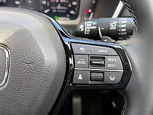 Used 2024 Honda Cr-V Elegance Red - Interior and Exterior details 14