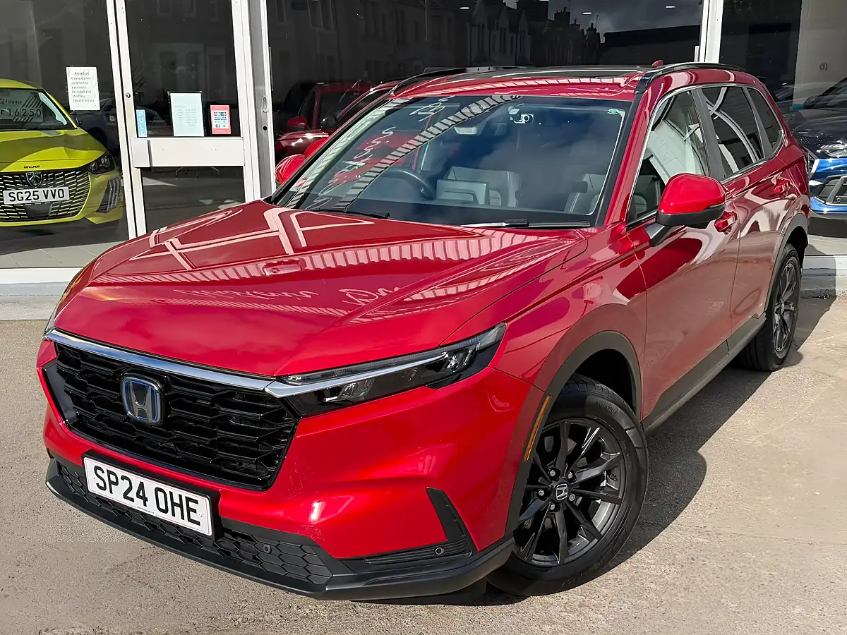 Used 2024 Honda Cr-V Elegance Red - Interior and Exterior details 4