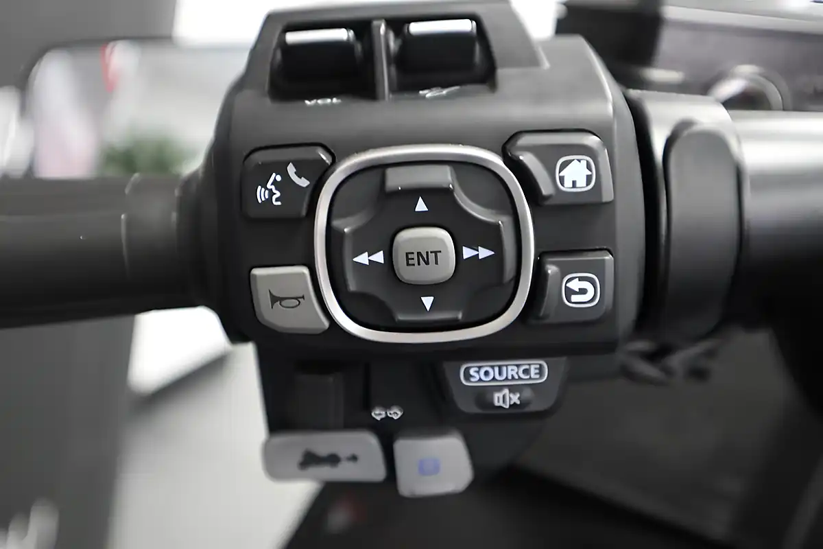 Used 2024 Honda Gl 1800 N Tour Black - Interior and Exterior details 12