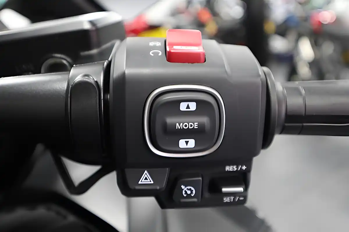 Used 2024 Honda Gl 1800 N Tour Black - Interior and Exterior details 13