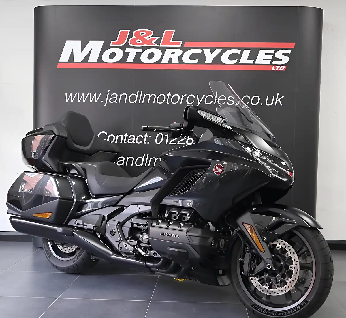 Used 2024 Honda Gl 1800 N Tour Black - Interior and Exterior details 3