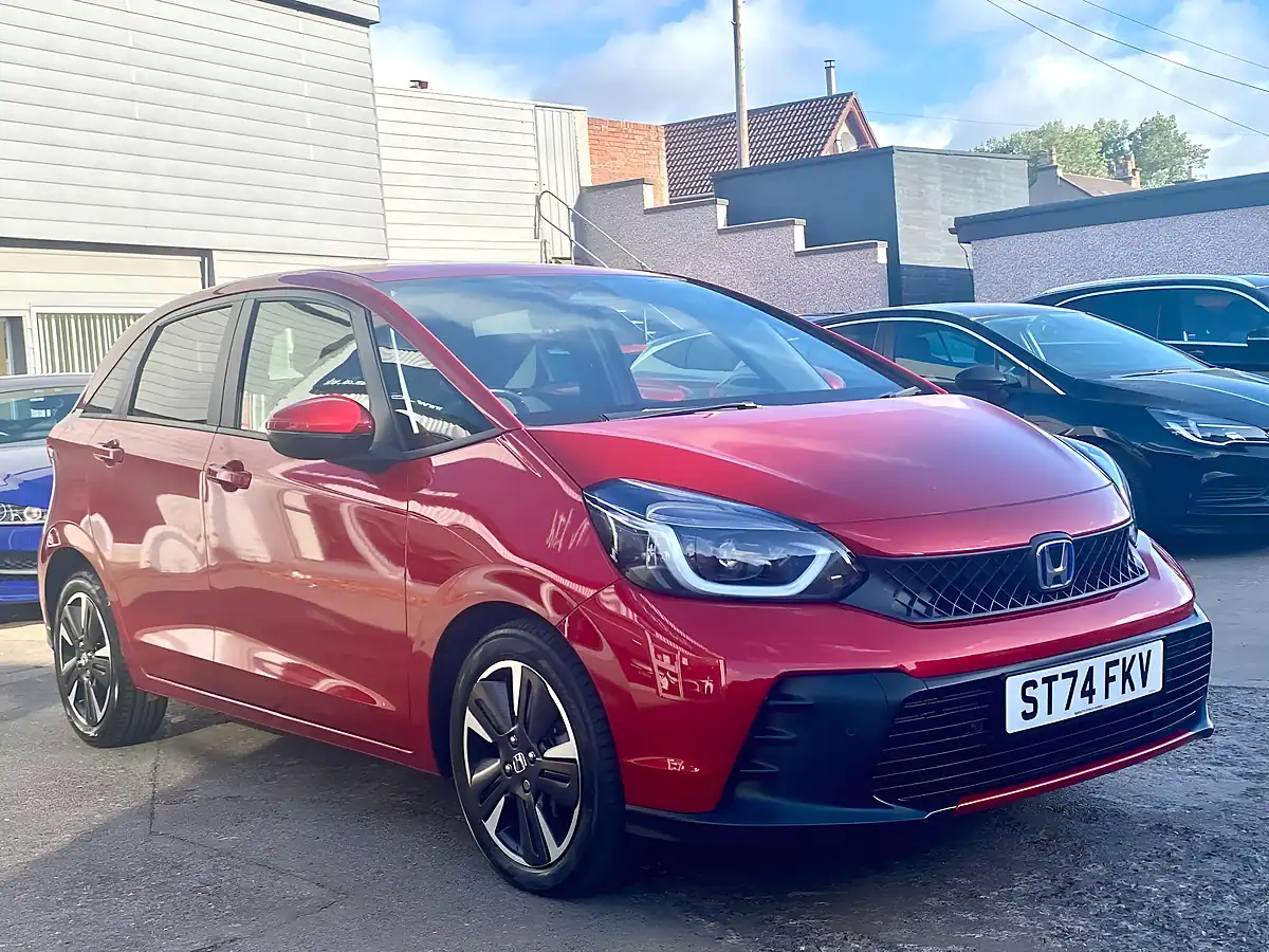 Used 2024 Honda Jazz Advance Red - Interior and Exterior details 2