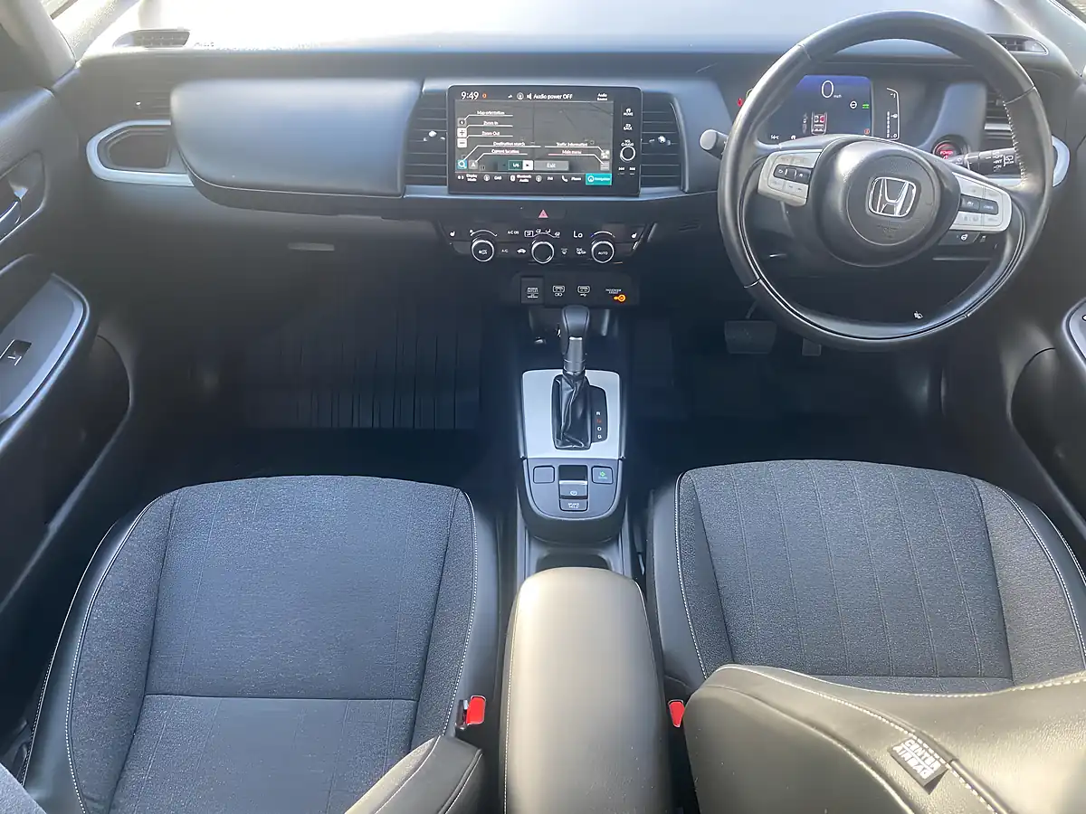 Used 2024 Honda Jazz Advance Red - Interior and Exterior details 9