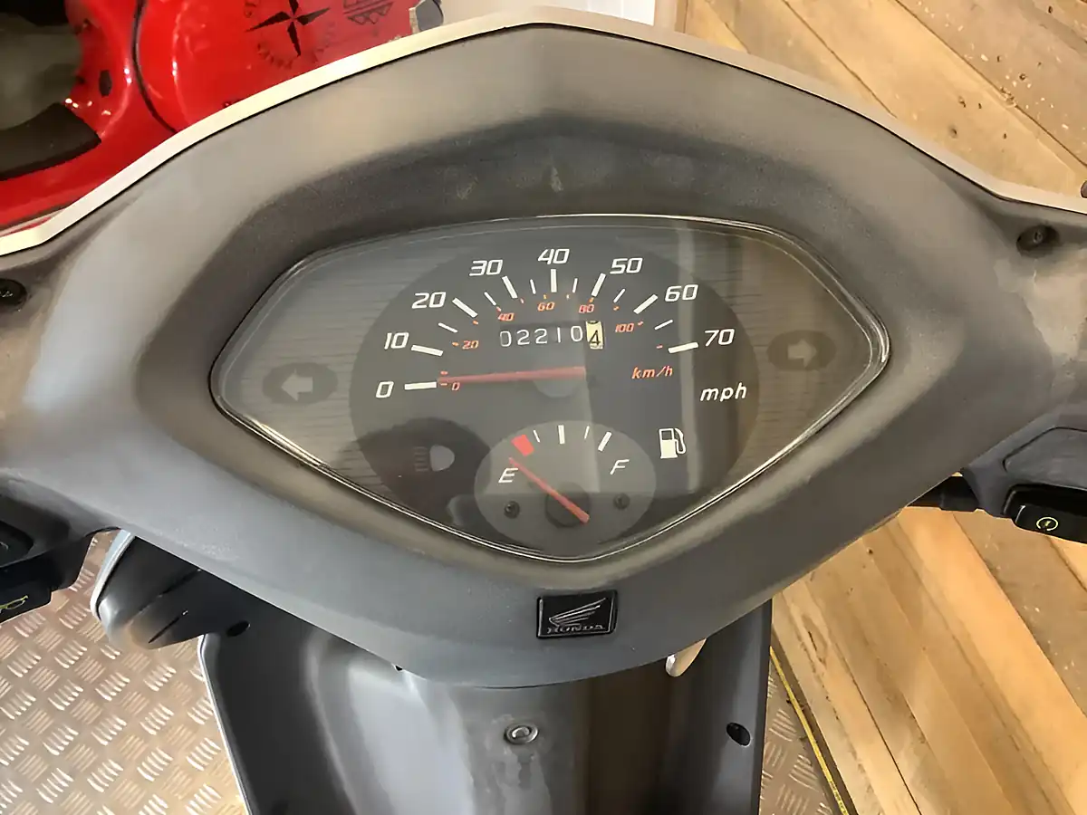 Used 2024 Honda Lead - Interior and Exterior details 7