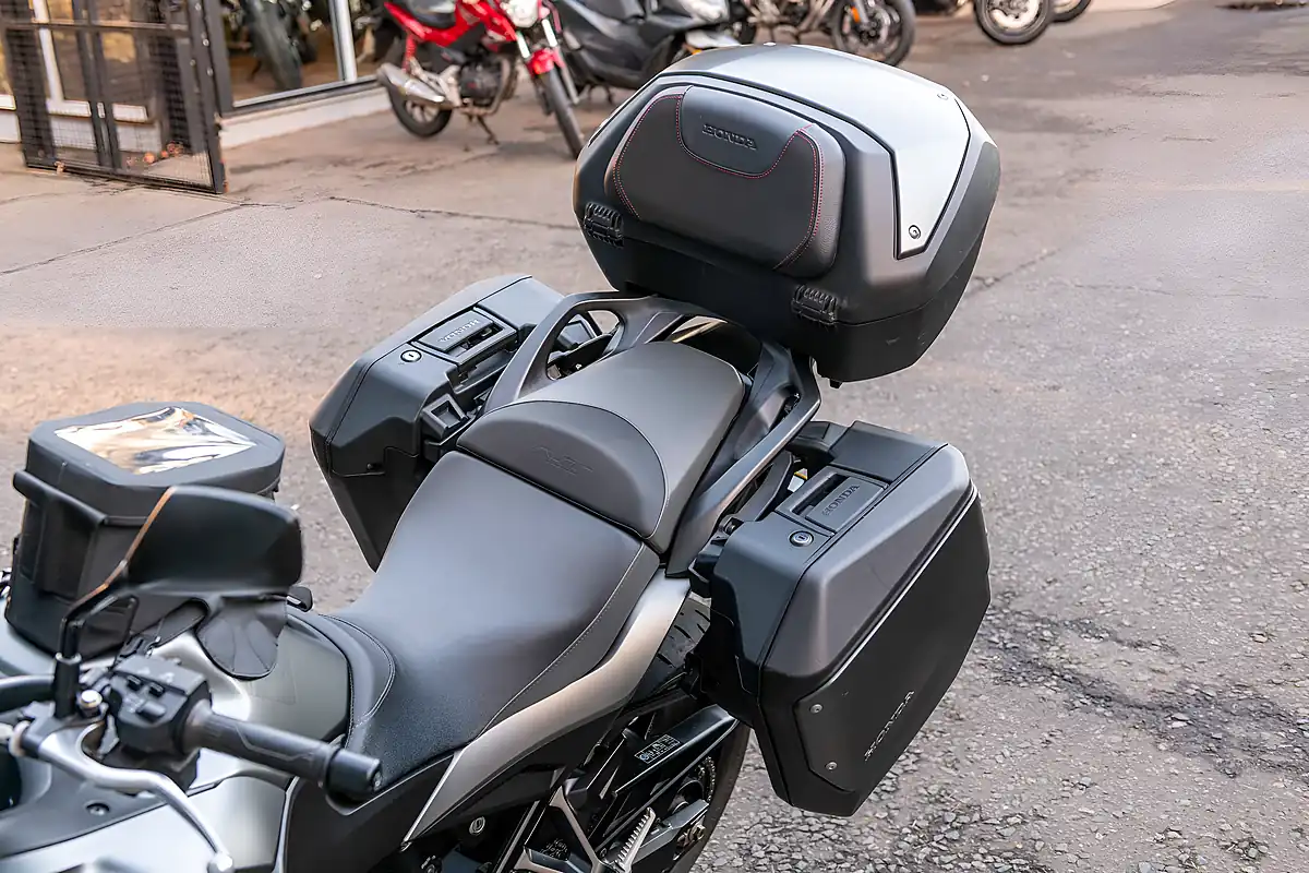 Used 2024 Honda NT1100 Grey - Interior and Exterior details 14