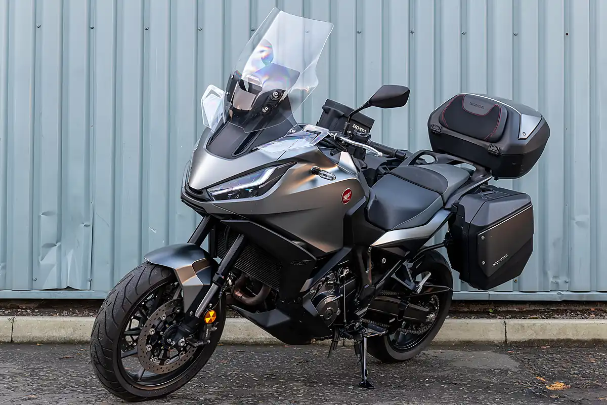 Used 2024 Honda NT1100 Grey - Interior and Exterior details 4