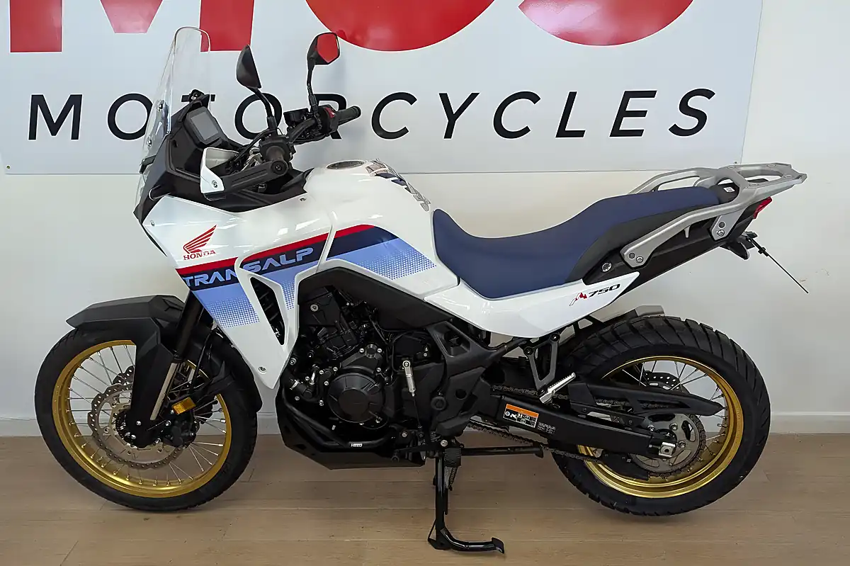 Used 2024 Honda XL750 Transalp 750 White - Interior and Exterior details 8