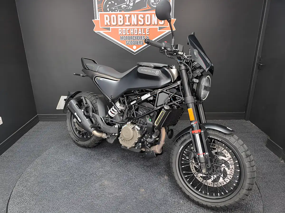Used 2024 Husqvarna Svartpilen Arrow Black - Interior and Exterior details 2