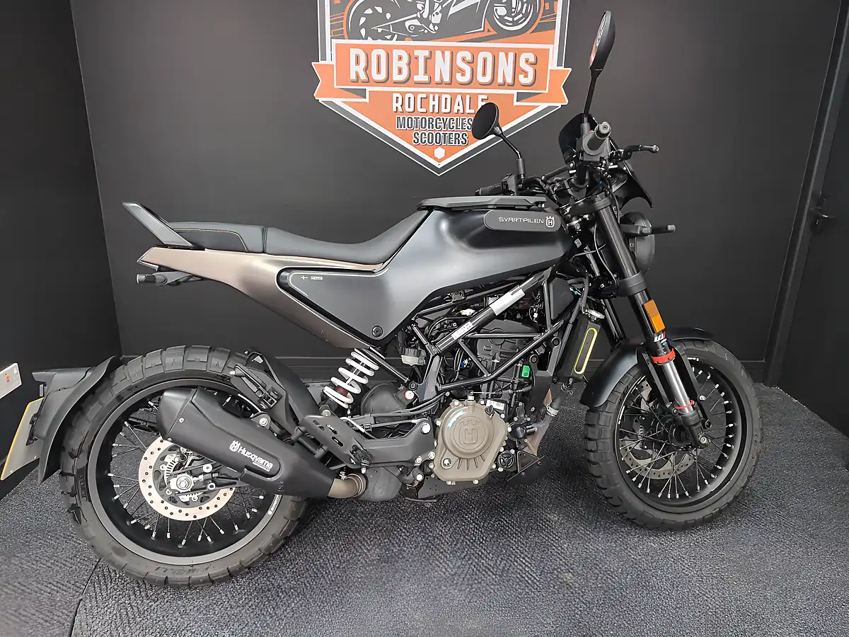 Used 2024 Husqvarna Svartpilen Arrow Black - Interior and Exterior details 9