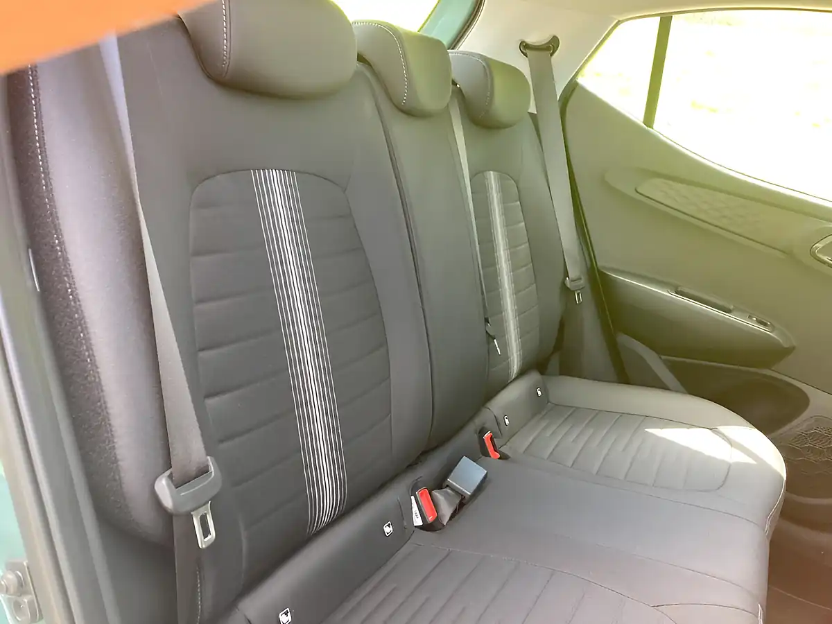 Used 2024 Hyundai i10 Advance Auto Green - Interior and Exterior details 13