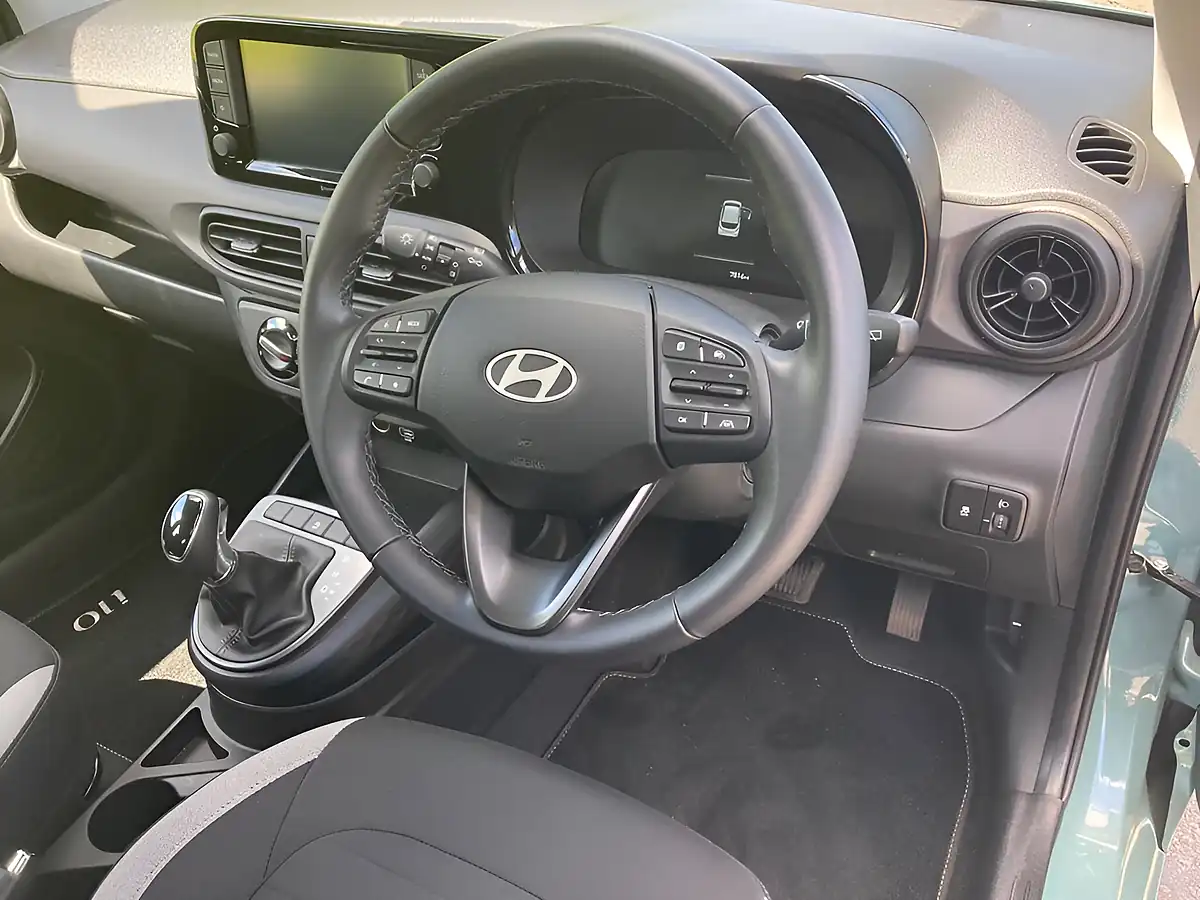 Used 2024 Hyundai i10 Advance Auto Green - Interior and Exterior details 14