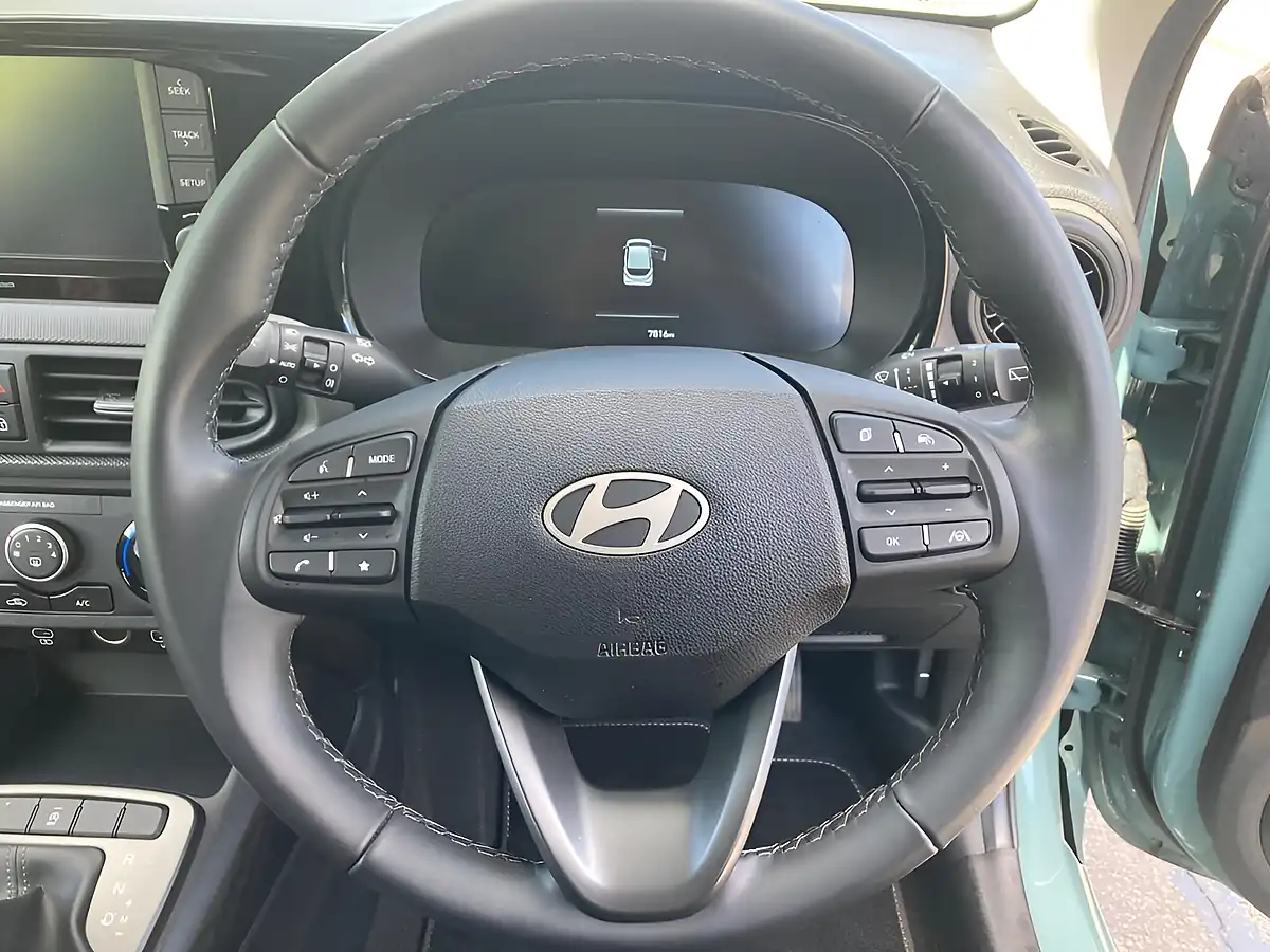 Used 2024 Hyundai i10 Advance Auto Green - Interior and Exterior details 17