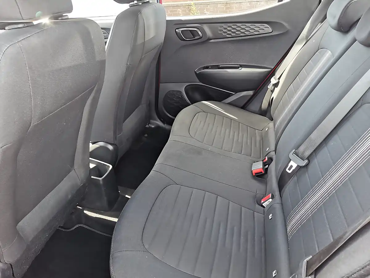 Used 2024 Hyundai I10 Advance Dragon Red - Interior and Exterior details 10