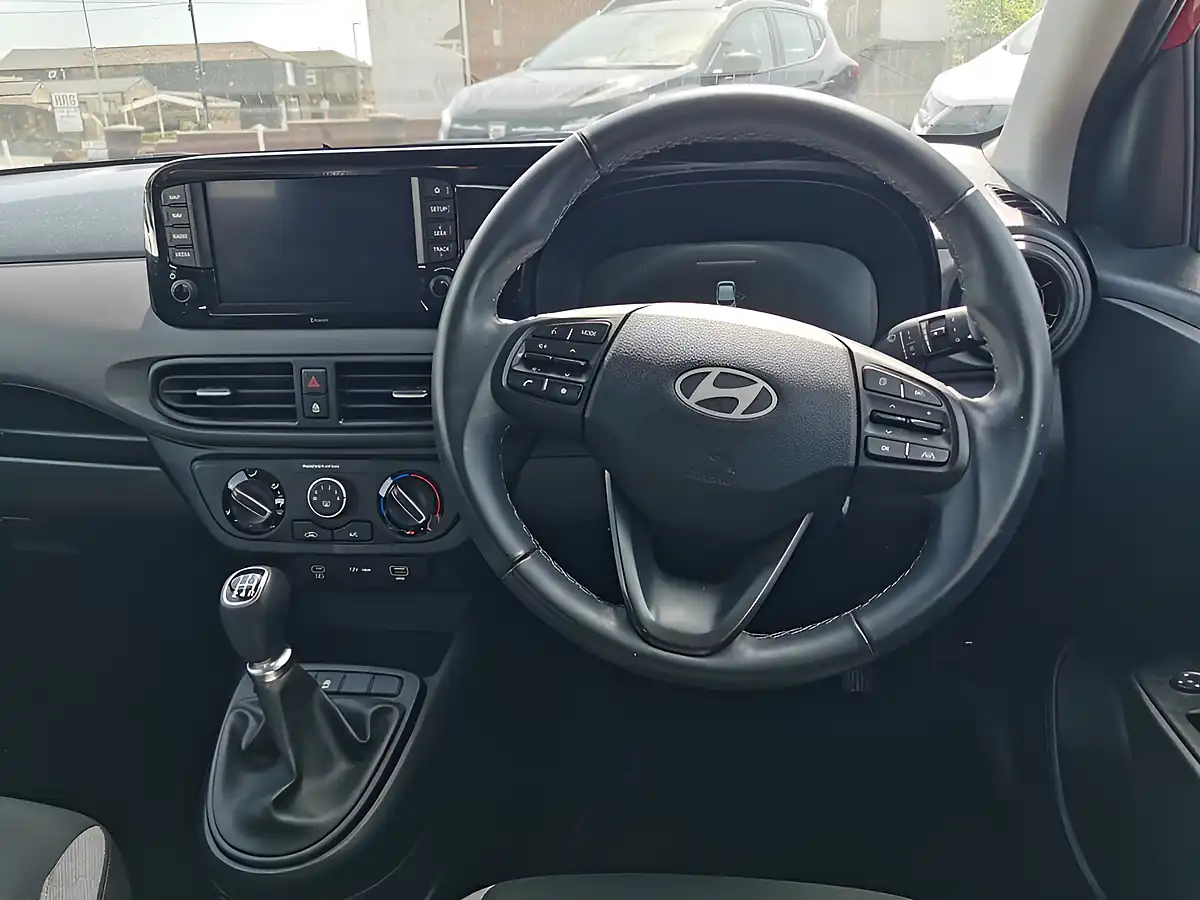 Used 2024 Hyundai I10 Advance Dragon Red - Interior and Exterior details 7