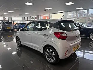 Used 2024 Hyundai I10 Advance Grey - Interior and Exterior details 10